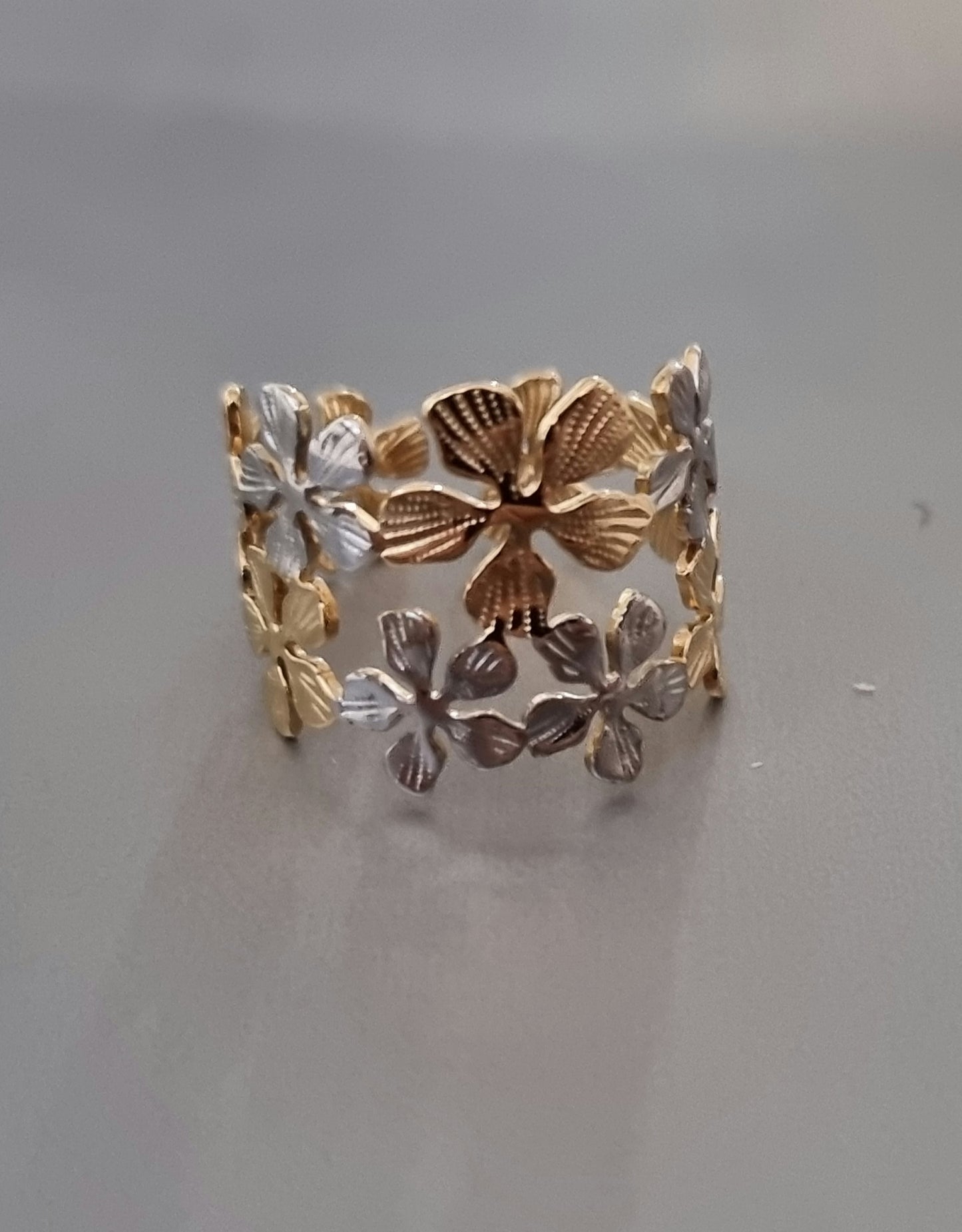 Bague Jonc Pétales Précis